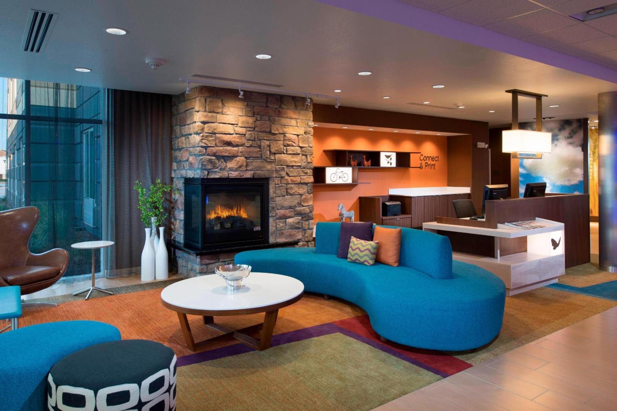 Fairfield Inn & Suites By Marriott סקוטסבלאף מראה חיצוני תמונה
