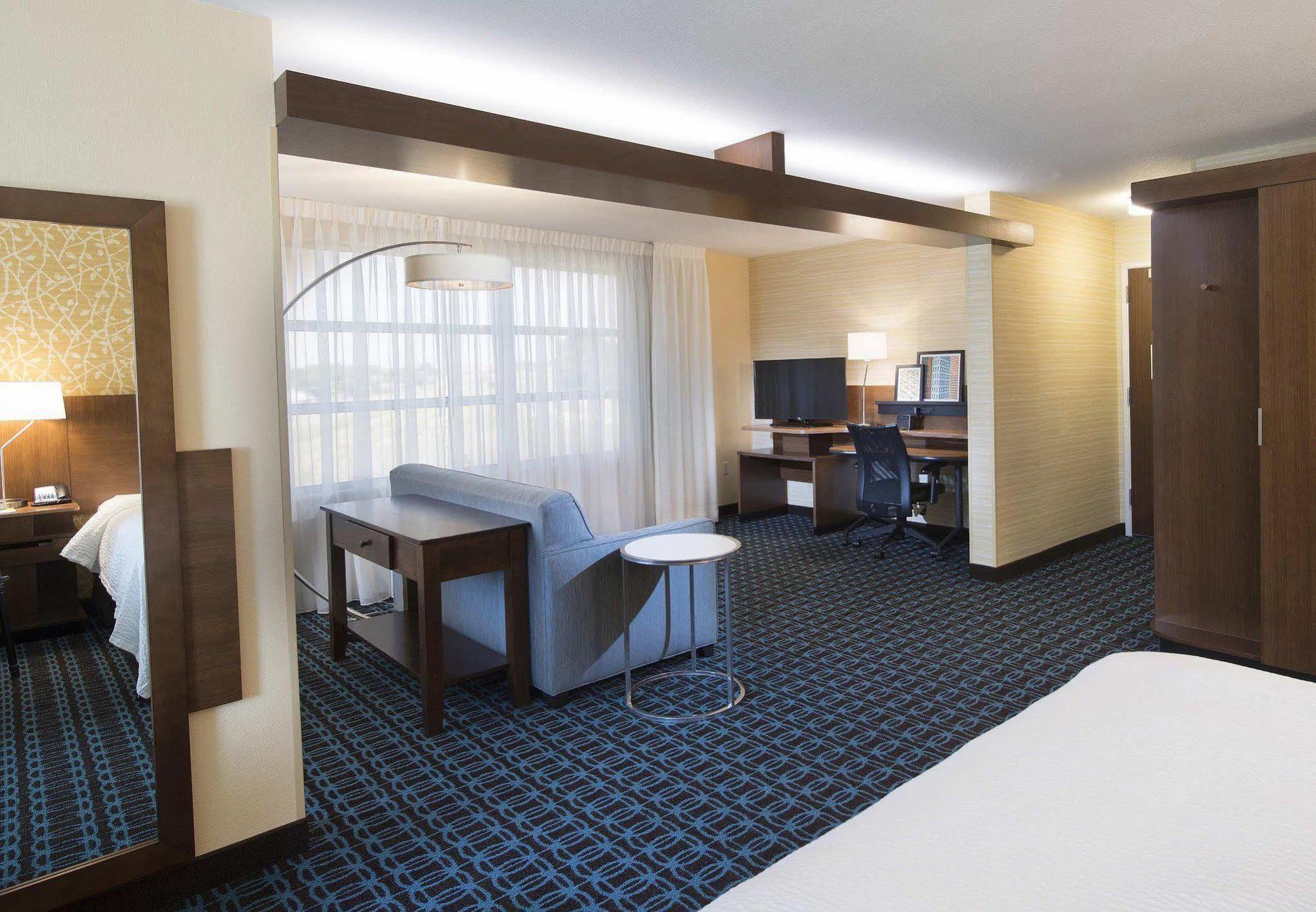 Fairfield Inn & Suites By Marriott סקוטסבלאף מראה חיצוני תמונה