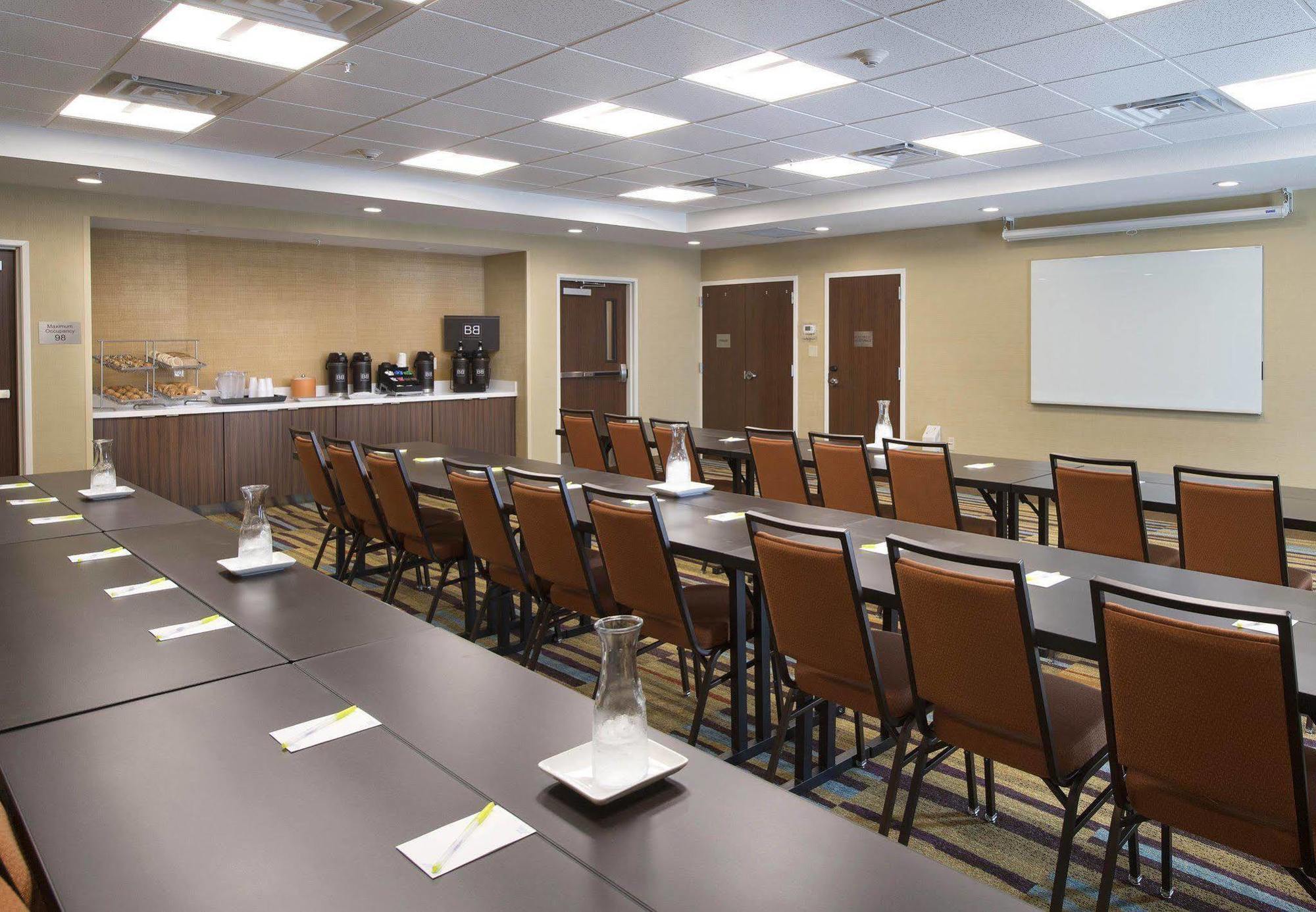 Fairfield Inn & Suites By Marriott סקוטסבלאף מראה חיצוני תמונה